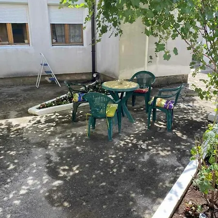 Cuni * Mostar